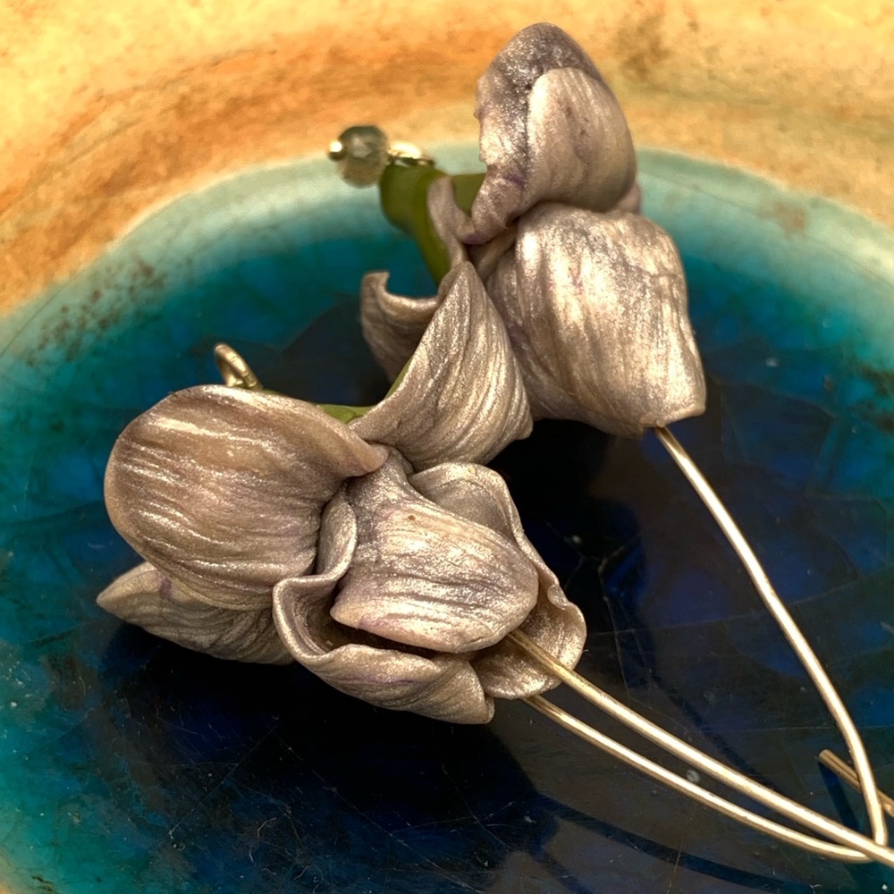 Handmade Iris dangle silver earrings & Aquamarine - Picture 5 of 7